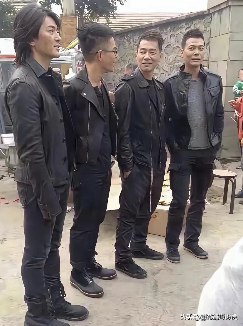原来他们年轻的时候，关系那么好啊？