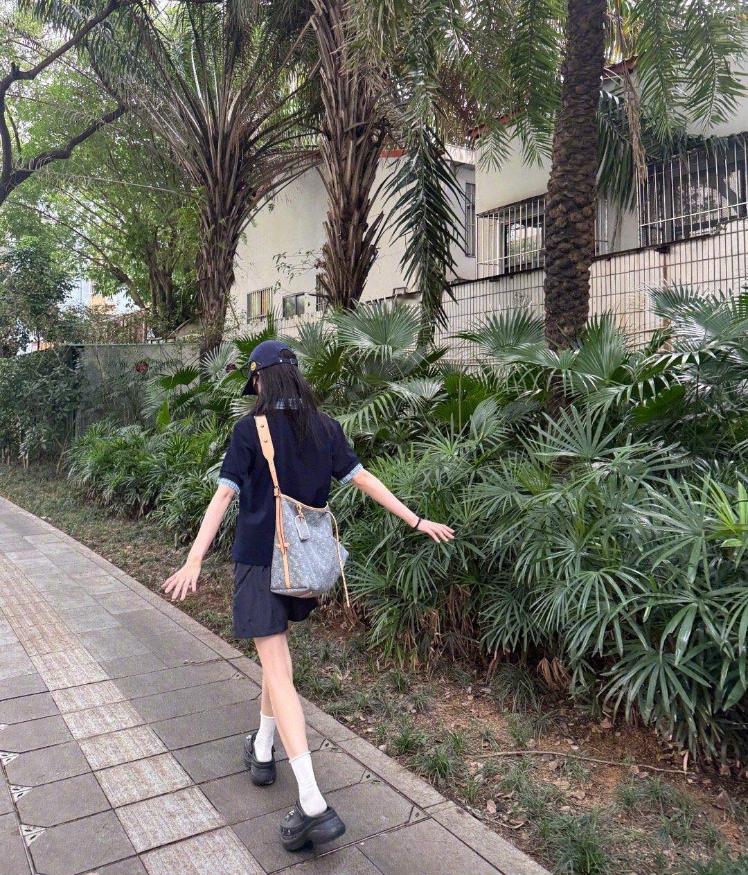 白鹿一次开心的出游白鹿广东citywalk广东之行玩的很开心 ​​​