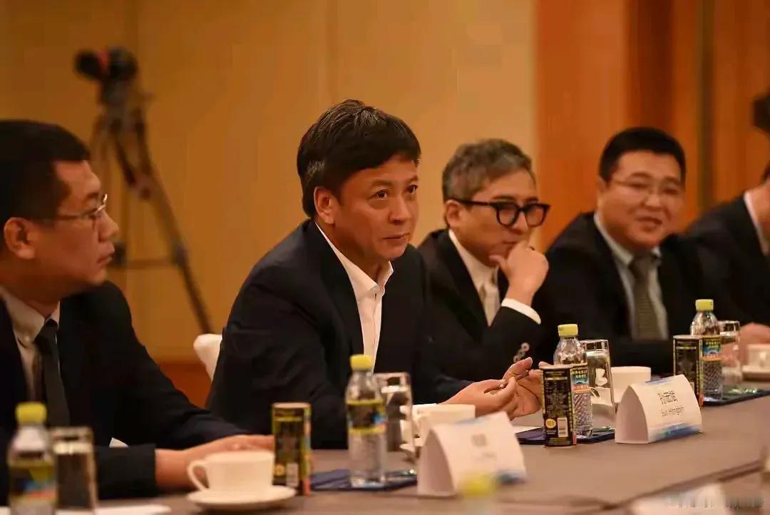 融创借钱买物业，却遭遇楼市寒冬，破产进入倒计时？上半年又亏150亿，上年同期也亏