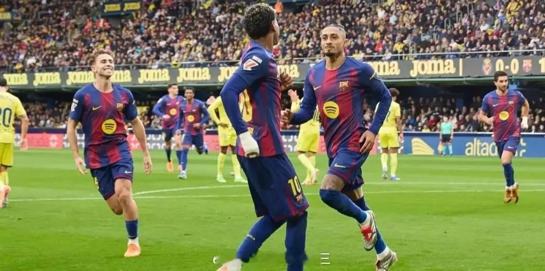 弗里克力挺+拉菲尼亚暴走！用进球和数据，狠狠“打脸”FIFA评选！落选2025国