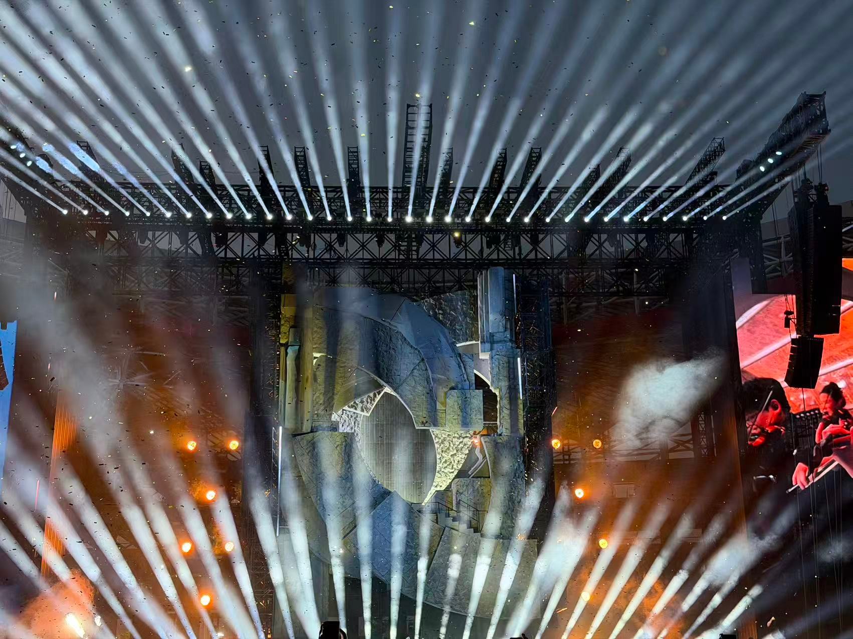 陈楚生内娱演唱会的良心标杆陈楚生地产界唱歌最好听的 去一次陈楚生的演唱会真的太值