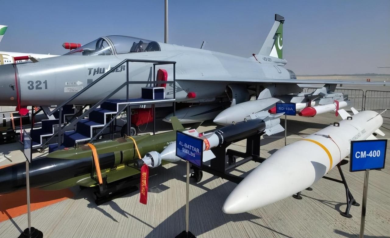 北约颜面尽失！武契奇硬气通告全球：中国超音速导弹已经到货


近期，巴尔干半岛安