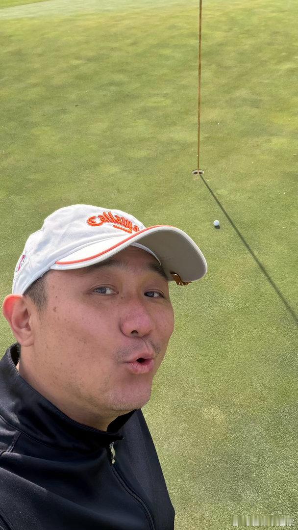 自助者，天助之。可能是老天爷实在看不下去我这个三轮车了，冥冥之中给我指引了一条洞