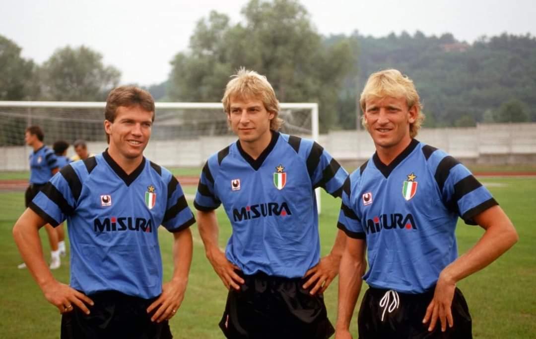 他们三个叫什么？[捂脸][捂脸][捂脸]

S.H.E

苏有朋，吴奇隆，陈志朋