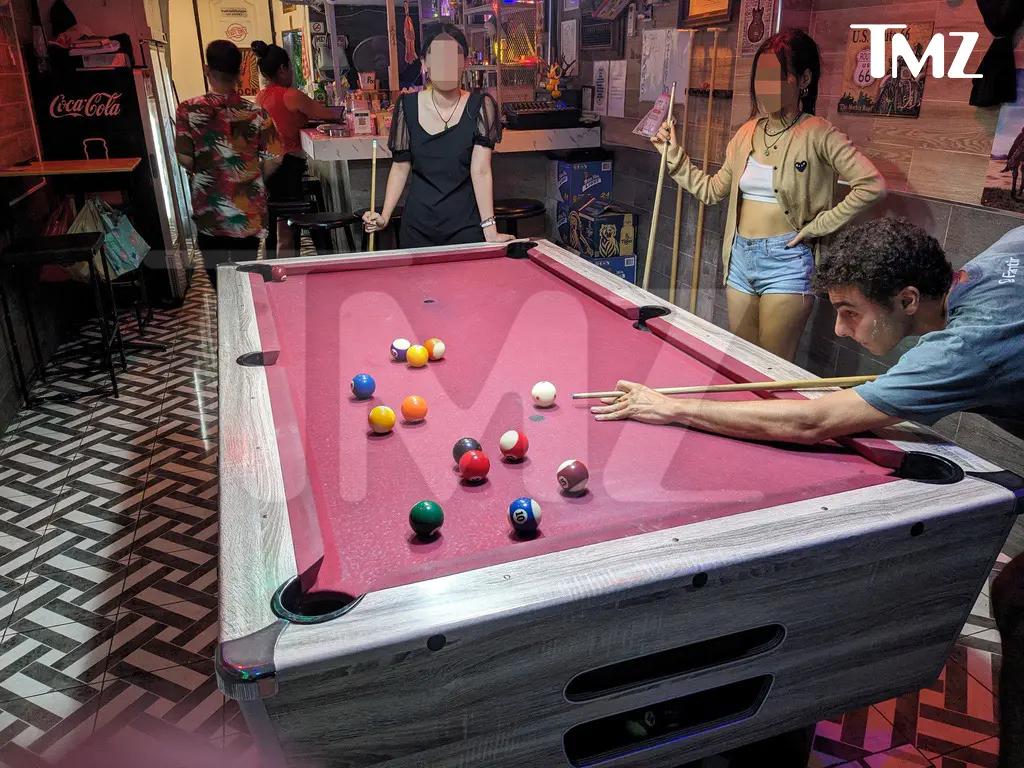 枪杀美医保CEO枪手曾被7个泰国人妖暴揍？狱中讨好粉丝收28万