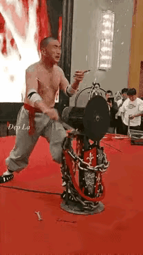 危险动作，请勿模仿。表演精彩，可以点赞👍