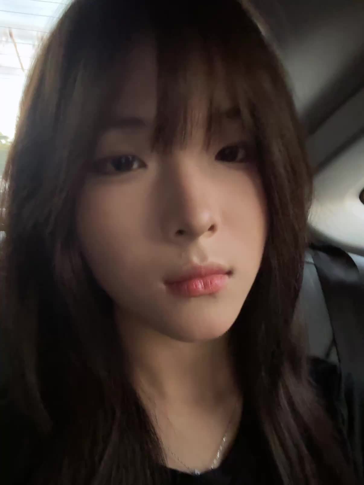 本想下完这场雨就去找你 哪知道这场雨绵绵不绝，我找遍了家里一把雨伞都没...