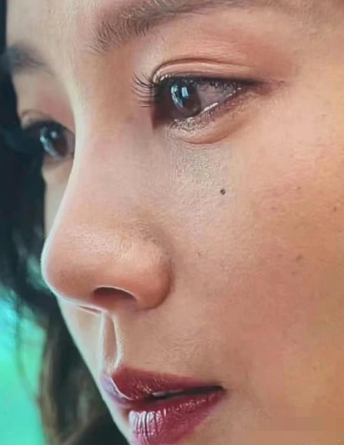 离开滤镜的李一桐