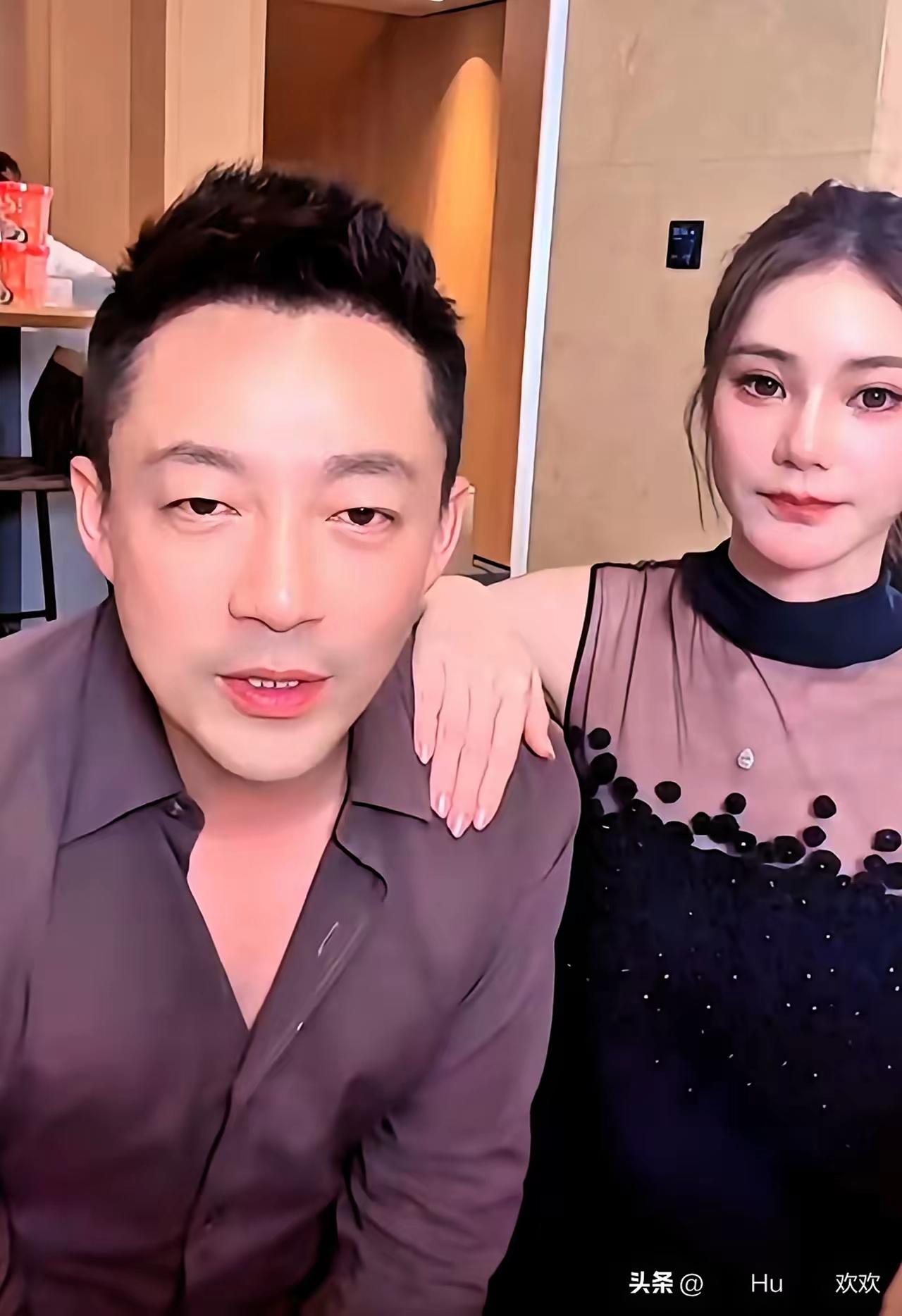 同样的剧本，连跌倒的姿势都一模一样。
马筱梅这步棋，算盘打得震天响。
产检、坐月