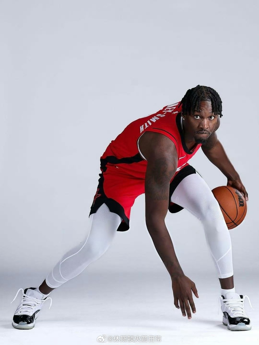 芬尼-史密斯在火箭队的25场比赛：29.9% 投篮命中率 (26/87)24.3