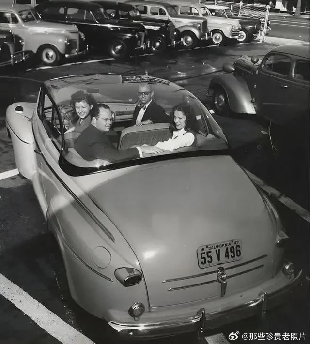 1947年，福特气泡玻璃顶车 