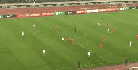 武磊激怒了多少人，他们多么希望他的单刀球不进啊！
昨晚，中国男足以2:0零封越南