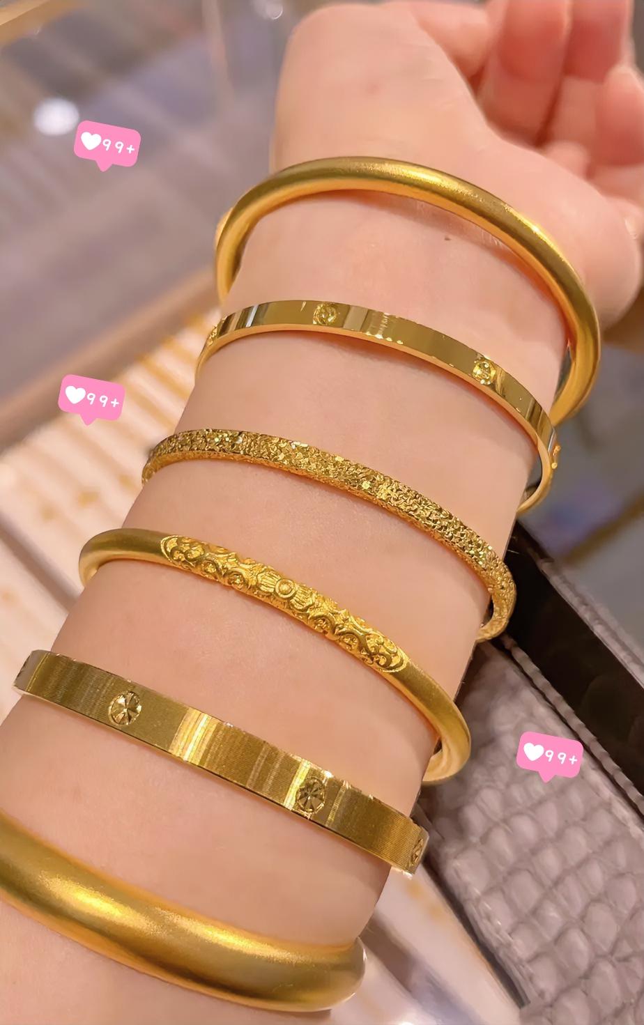 金价暴跌，现在能抄底黄金吗？
 
最近金价大跌，好多人都在问：能不能入手？我跟大