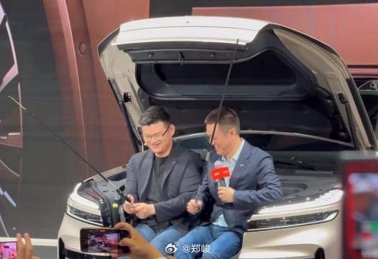 中国新势力电车前备箱vs传统车企电车前备箱。 ​​​