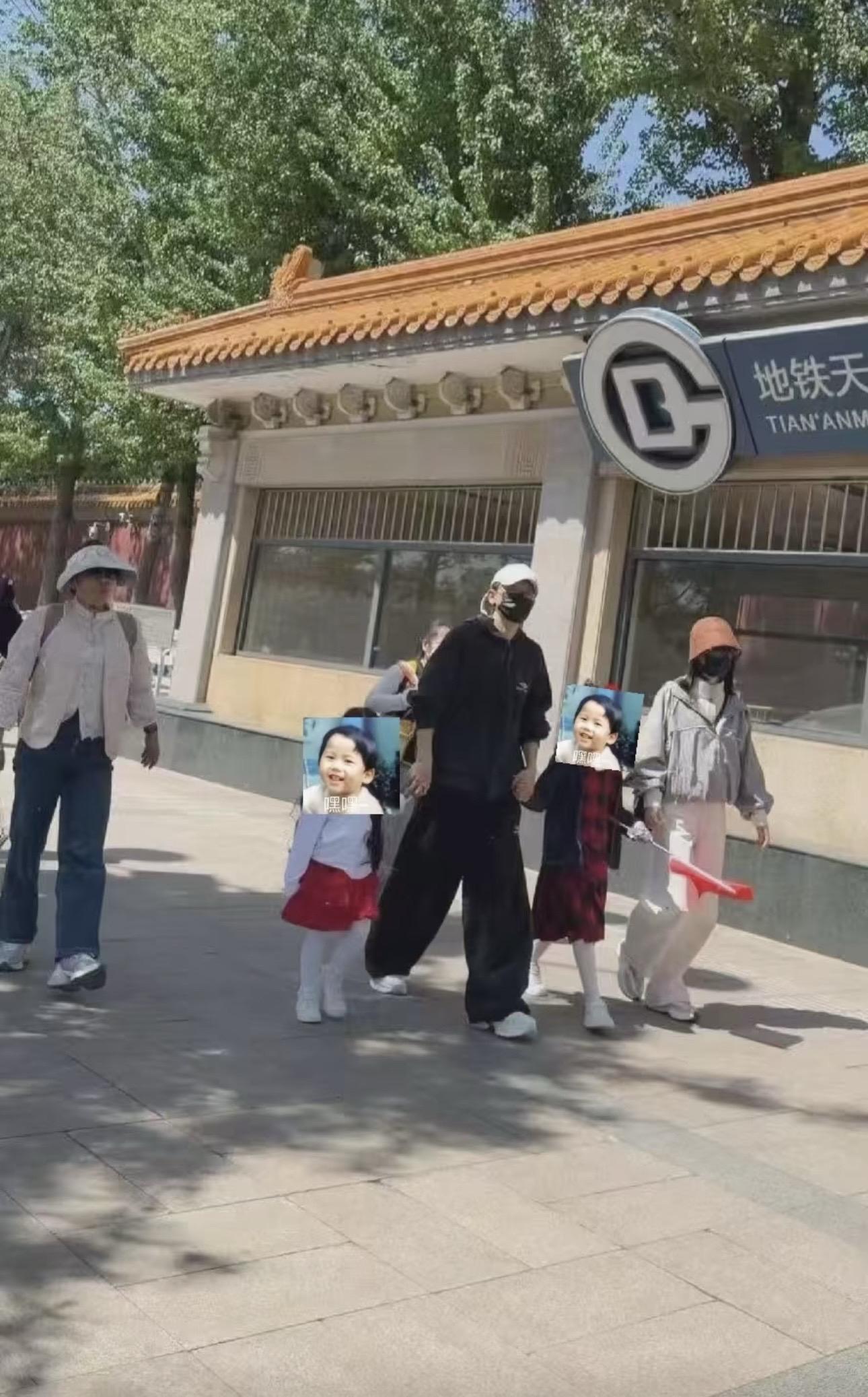 张杰谢娜带三个孩子游玩被偶遇。张杰谢娜带家里三个姐妹花游玩，跳跳俏俏又长高不少