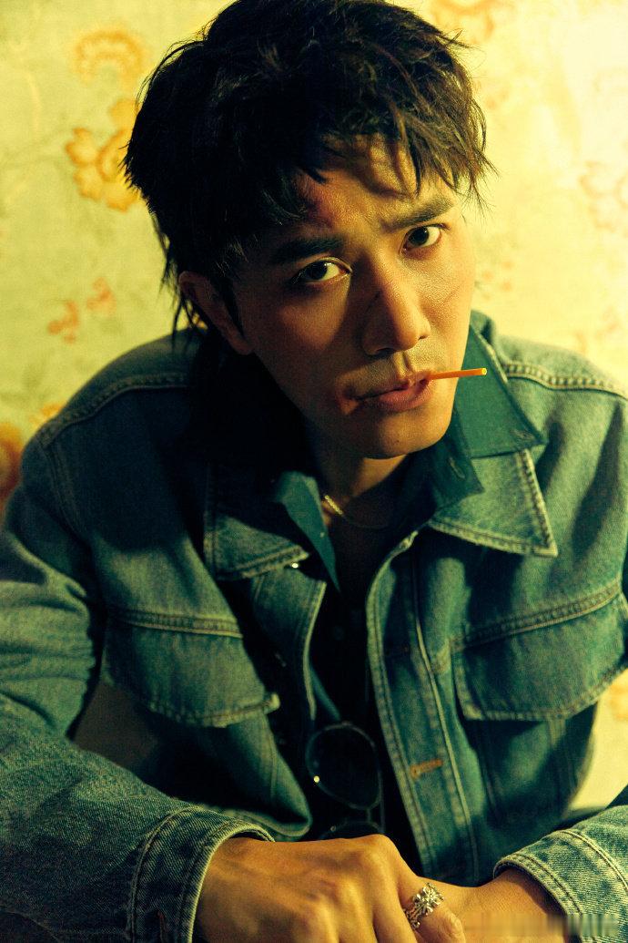 #彭冠英两次包场负负得正##彭冠英负负得正编外宣传委员#  包场请看负负得正！我