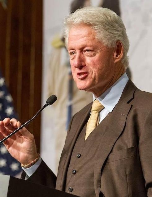 美国前总统克林顿的一番表态，在全网掀起了不小的波澜，他曾公开喊话，称如果中国成为