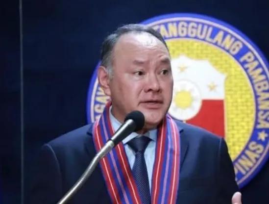 美日澳菲军演遭中方左右夹击，菲律宾急的破口大骂，白宫却一反常态沉默！
24日，1