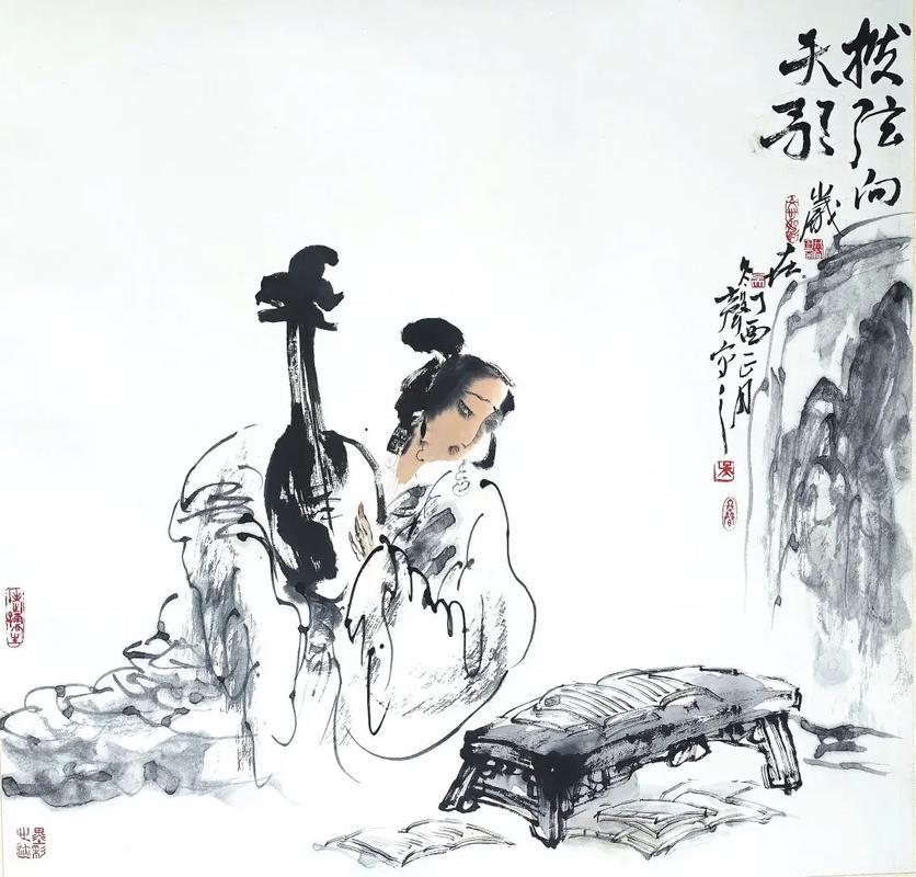 上联：喜怒悲欣弹曲诉
下联：[比心]

网络图片/诚谢侵删