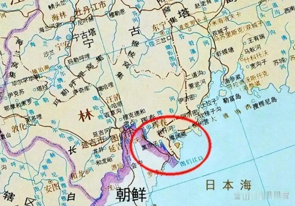 据地当媒体报道，从珲春市到防川，将沿图们江修一条高速公路，届时，从市里到防川将仅