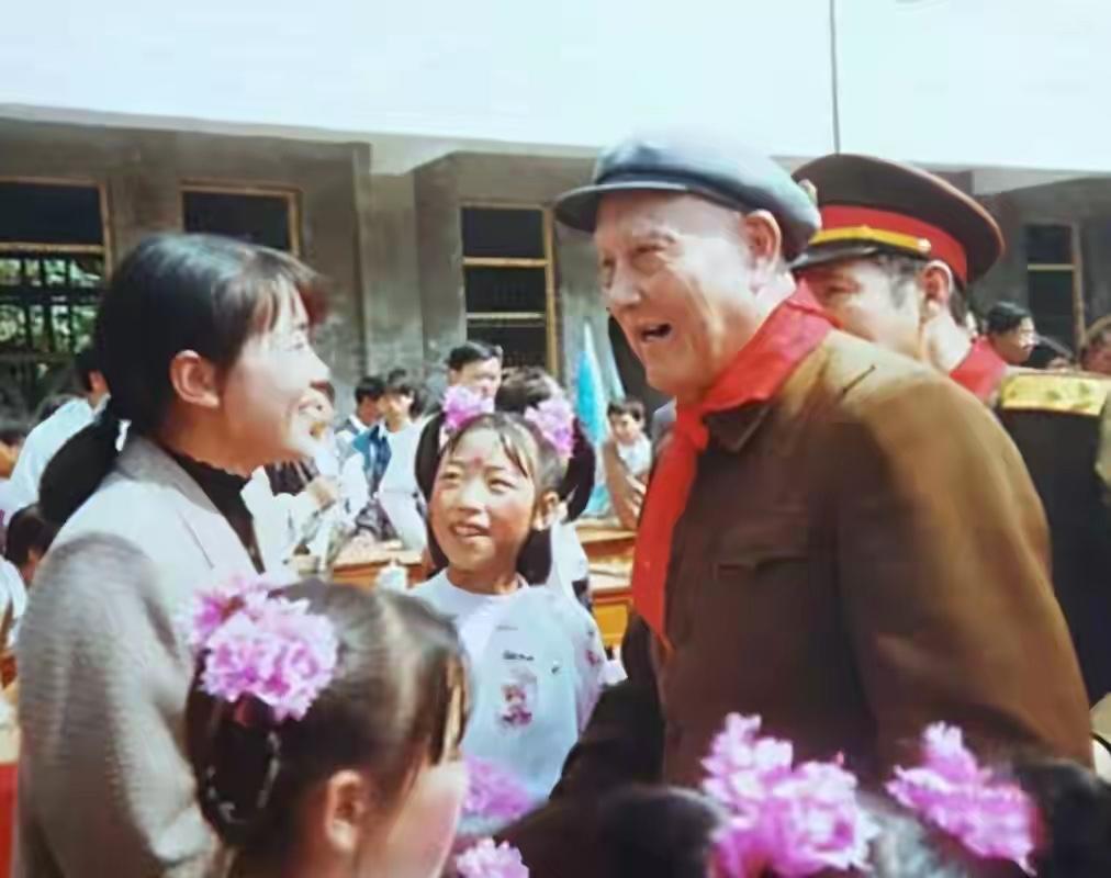 安徽金寨人，开国少将，2020年逝世，享年105岁，陕北时期，毛主席九次点名委派
