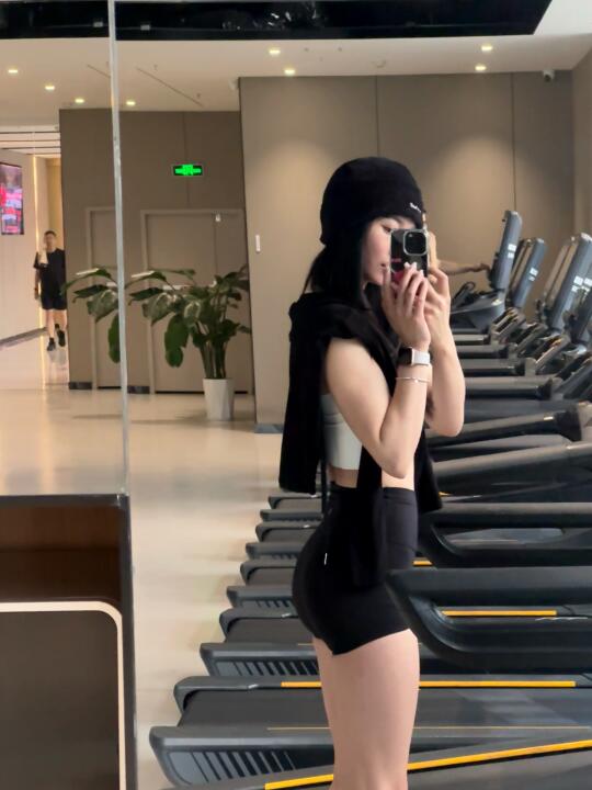 那些说过完年减脂的人呢？
