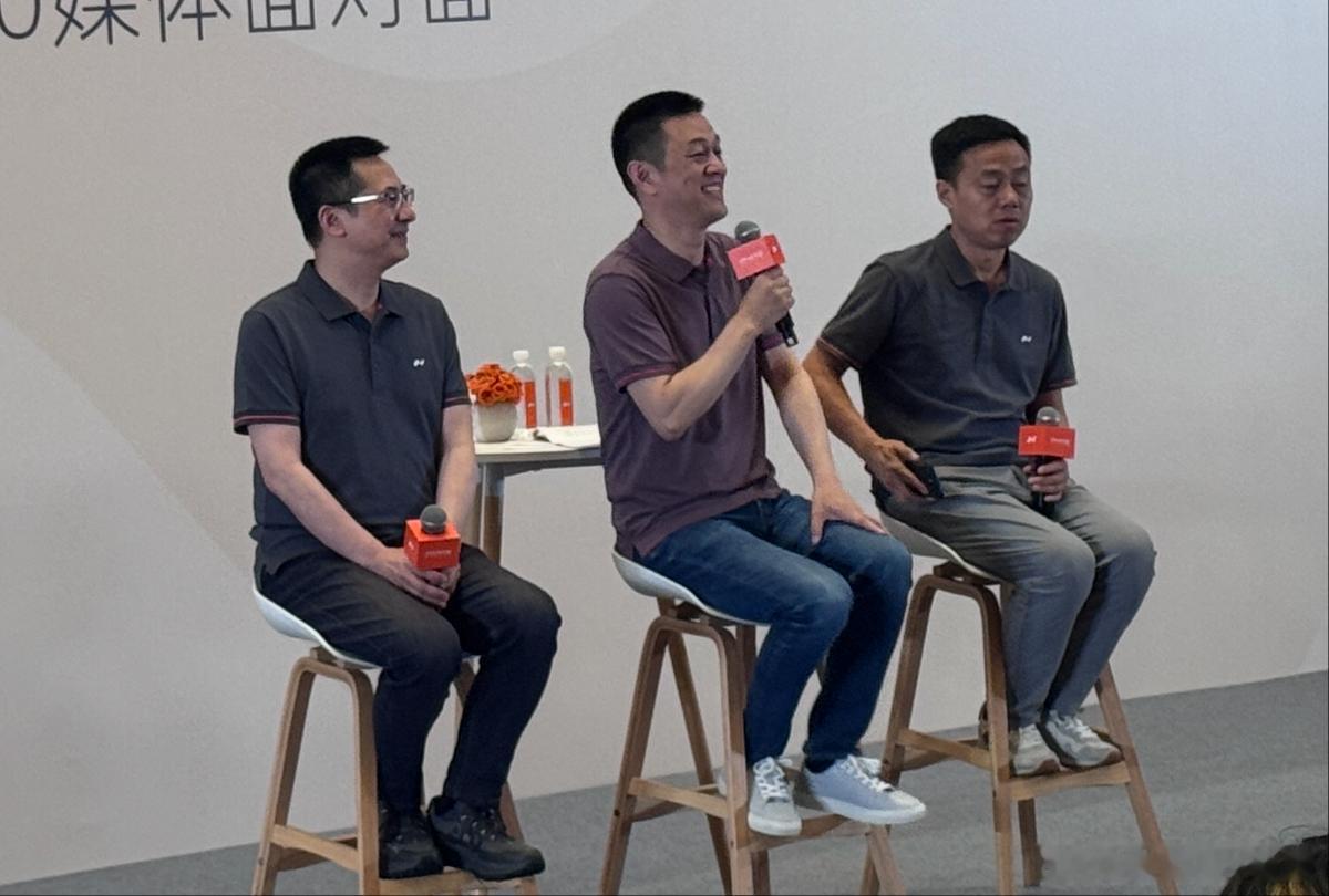 刚结束的乐道L90媒体面对面，我那个“放话筒”太长，所以我提炼出几个我自己感兴趣