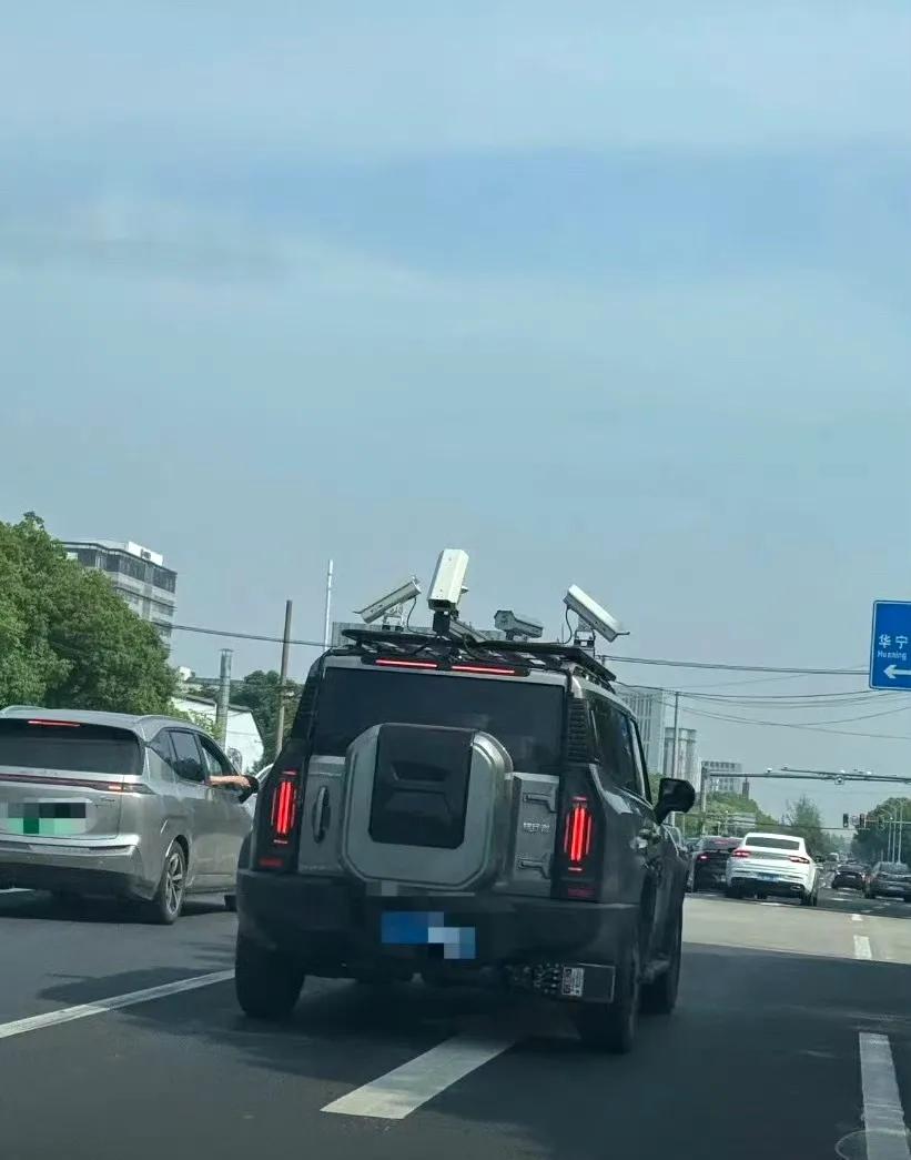 网友：这车主经历了什么，该是多大的冤枉啊？