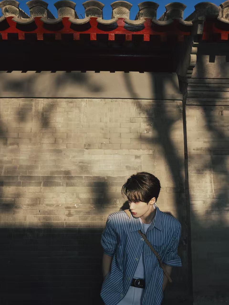 檀健次新剧脆皮体质配strong的嘴 檀健次演的李亦非完美戳中笑点，明明是一碰就