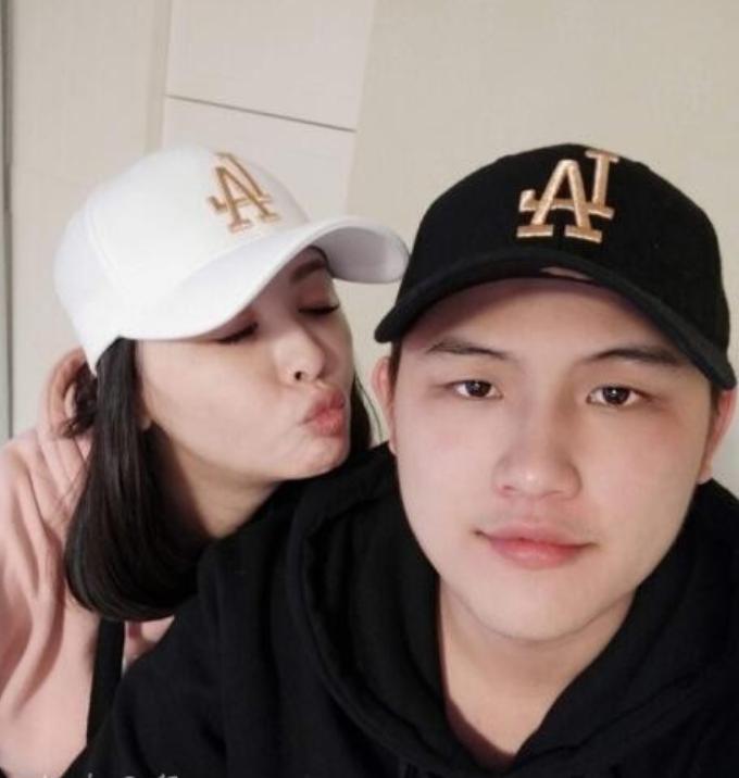 萧淑慎小15岁的老公被控强暴，或被判4年10个月。
3月18日，台媒爆料萧淑慎小