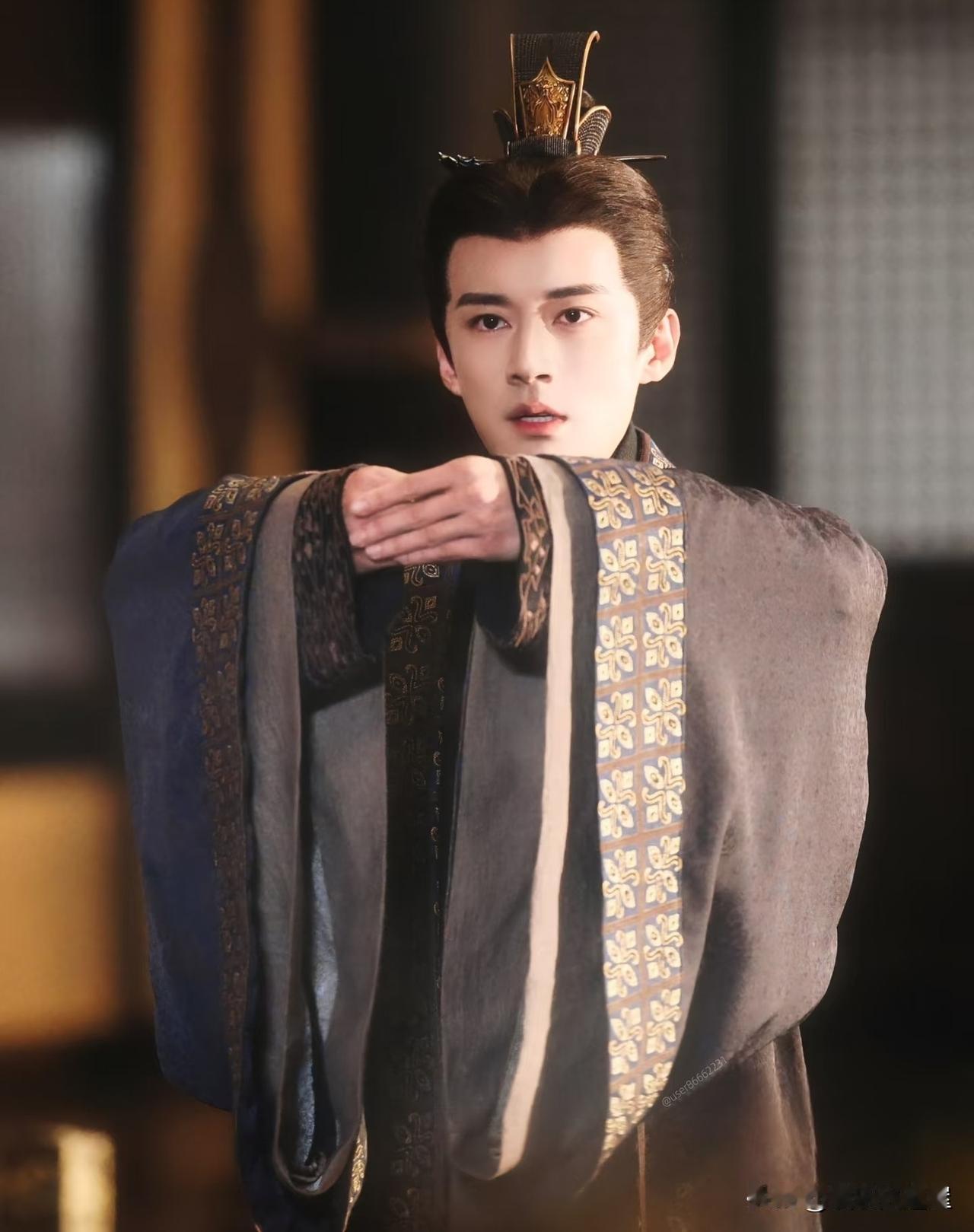 家人们，谁懂啊！
央视这次选角也太会了吧！
刘学义演得扶苏，简直是天选适配！
山