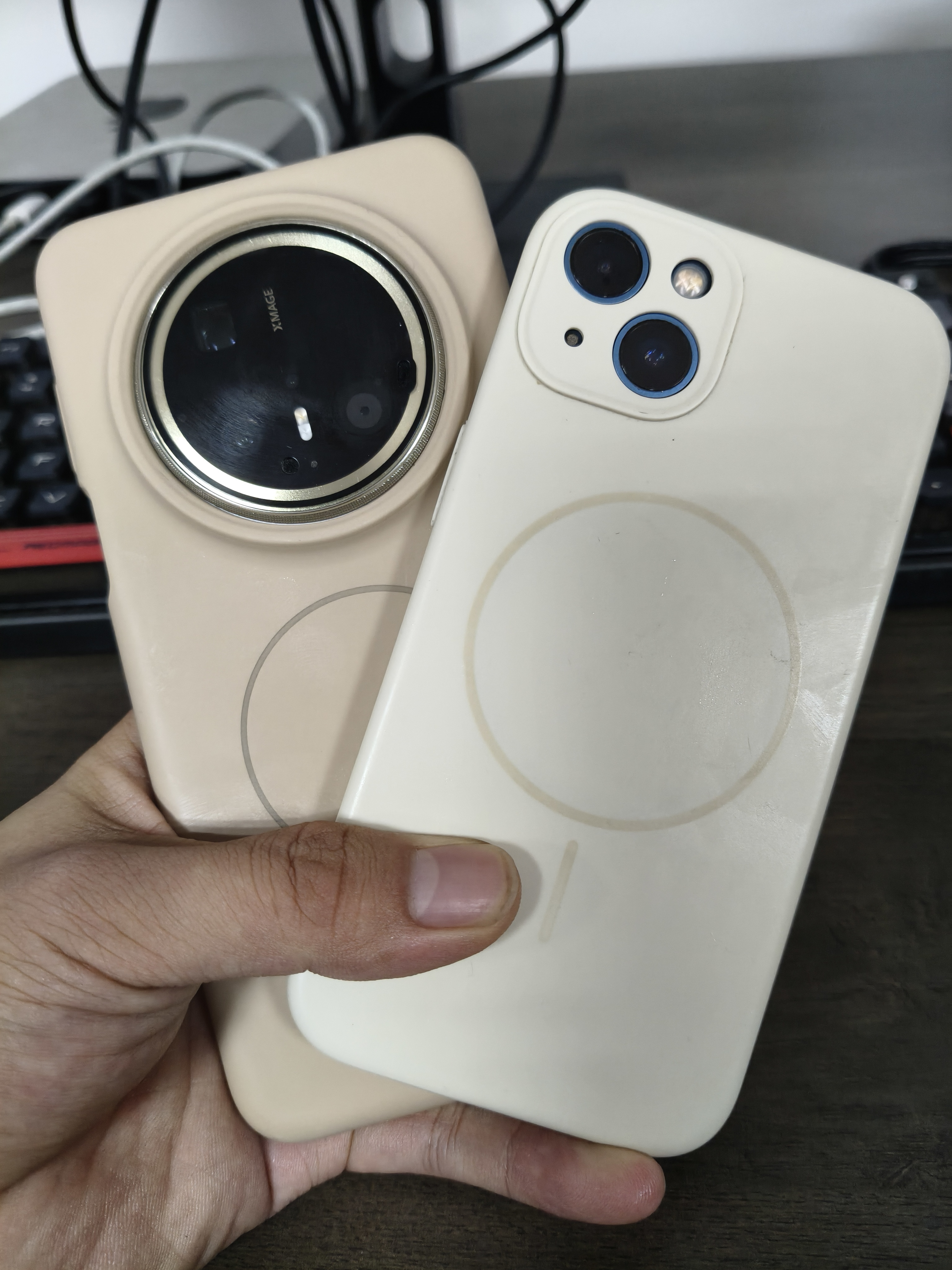 你还会选择安卓苹果双持吗？当然会，苹果的生态黏性和系统流畅度无可替代，但应用双开