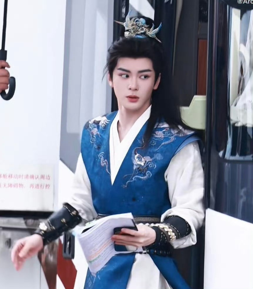 曾舜晞齐峥 zsx曾舜晞云秀行 "我捂不住任何人的嘴,所以我只是一个看见别人认可