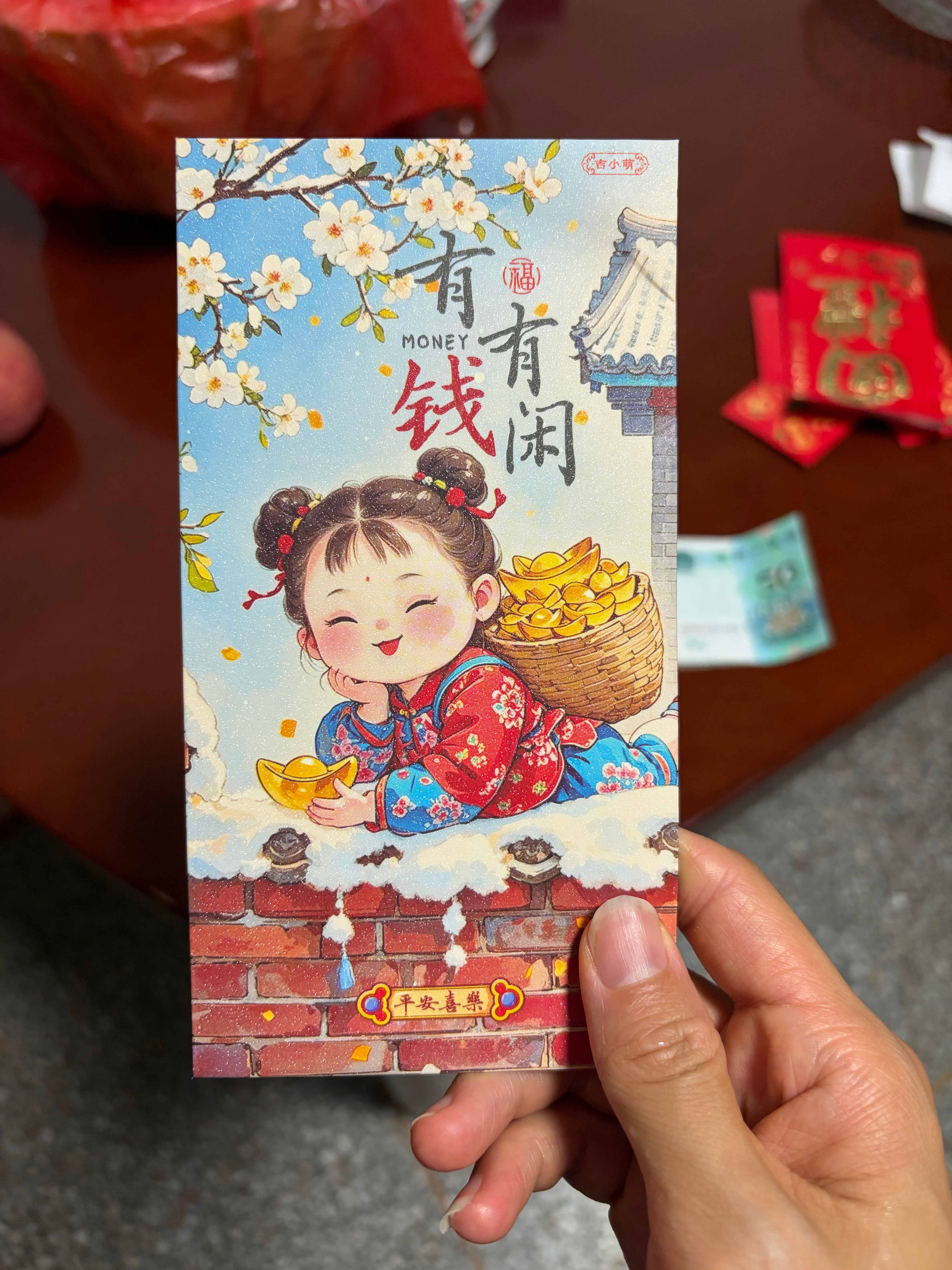 拿着好大女赚的红包去喝咖啡自制黄皮气泡水 