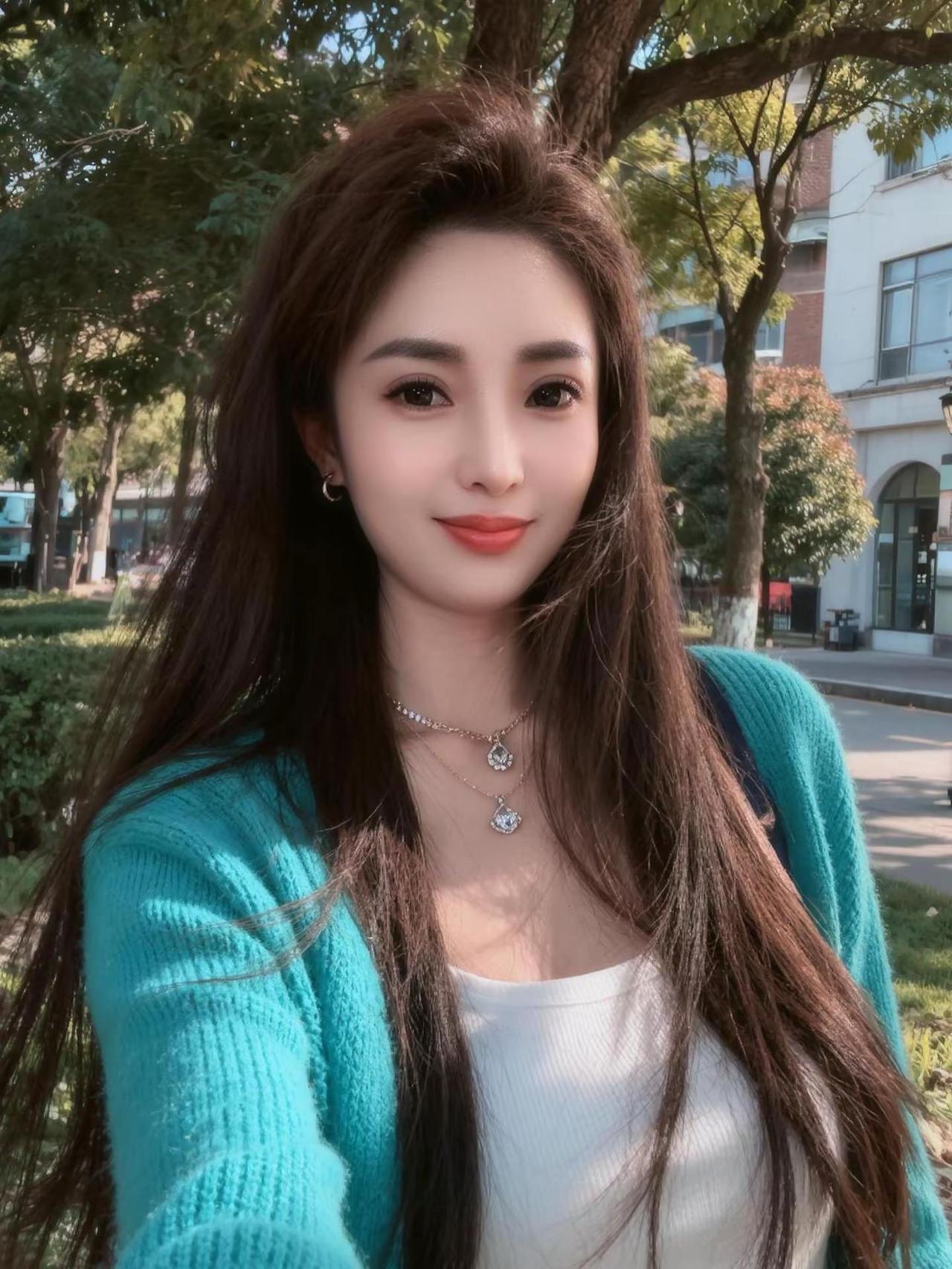 荣耀的背后刻着一道孤独 ——周杰伦《以父之名》