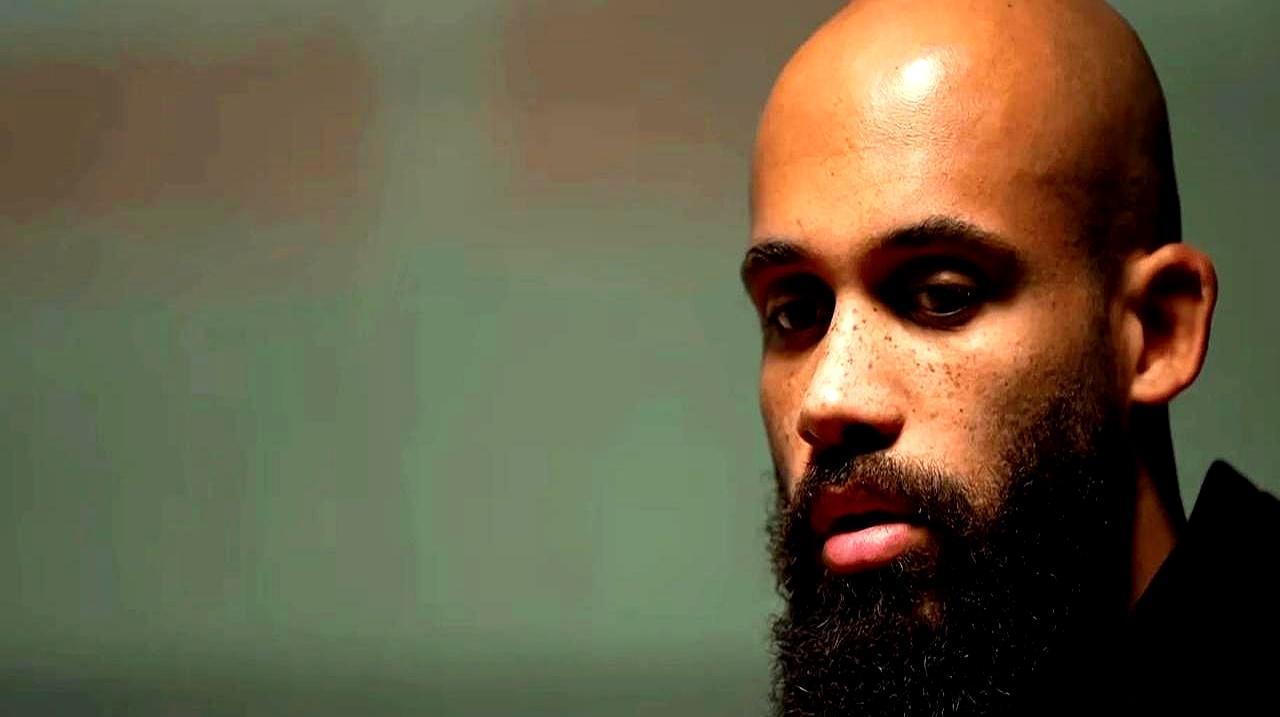 被炒14个月，他留下3亿锋线
 
曼联排名第六那天，阿莫林打包走人。媒体说他乱花