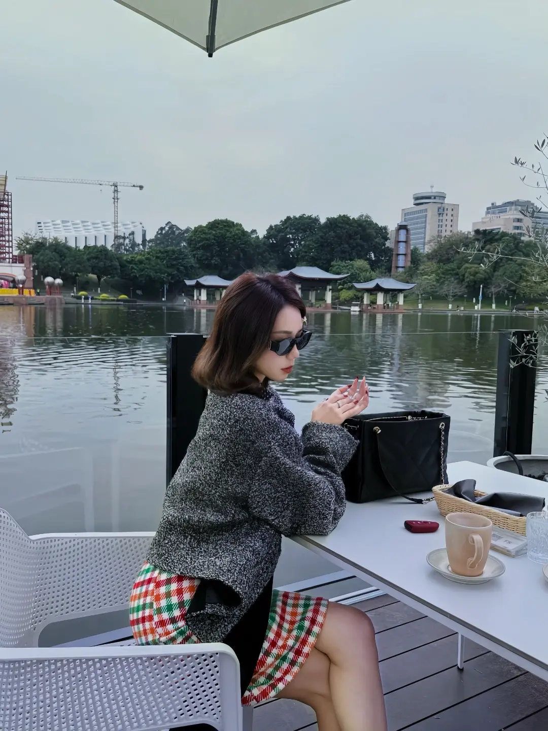 女孩子长大是没有家的。