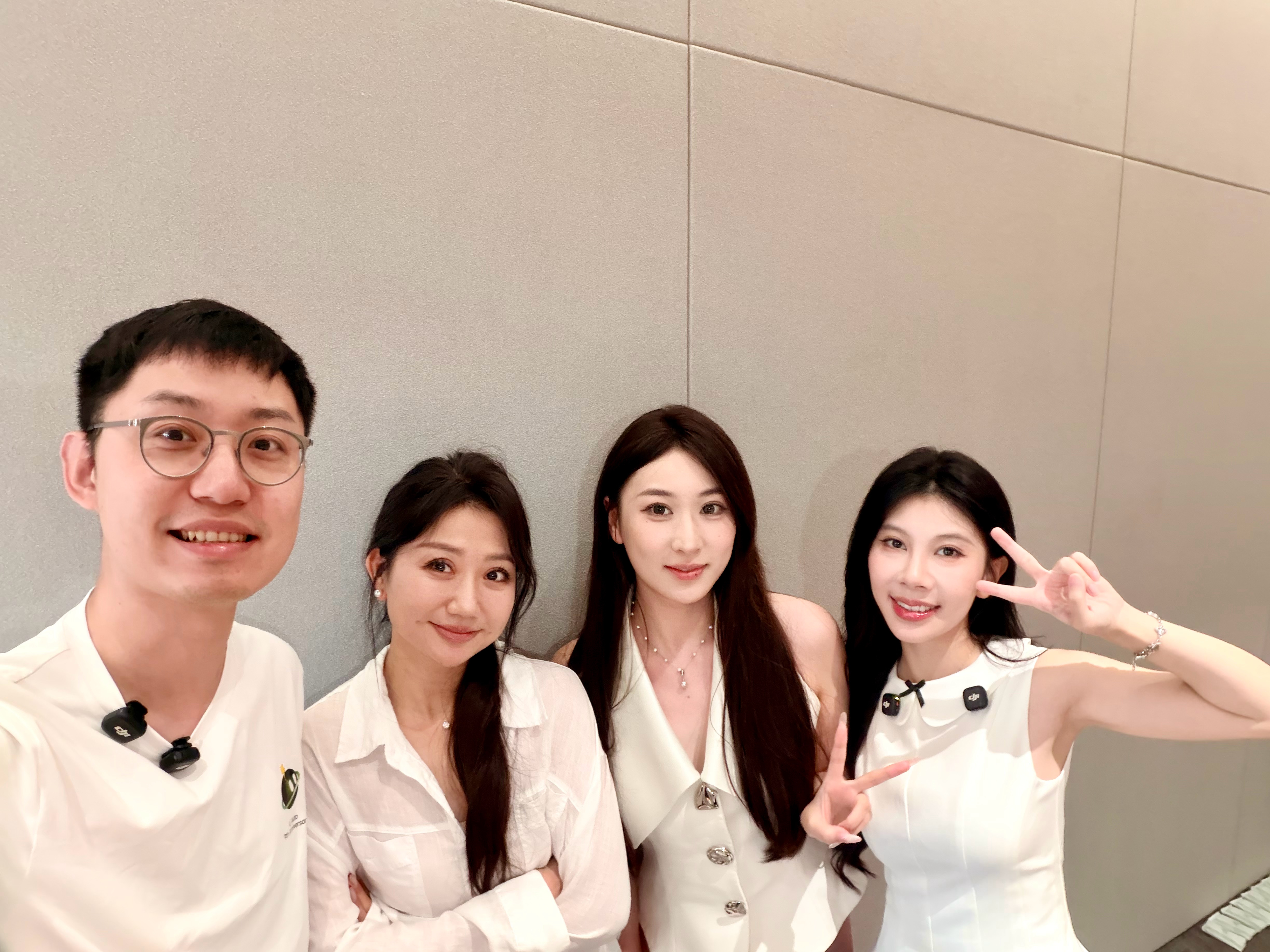 大家好，这是今天下午我的工作，主播小周3点在抖音“理想汽车”官方账号直播