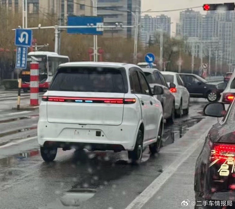 你知不知道有的品牌的小蓝灯是要钱的，他都不如老头乐大方