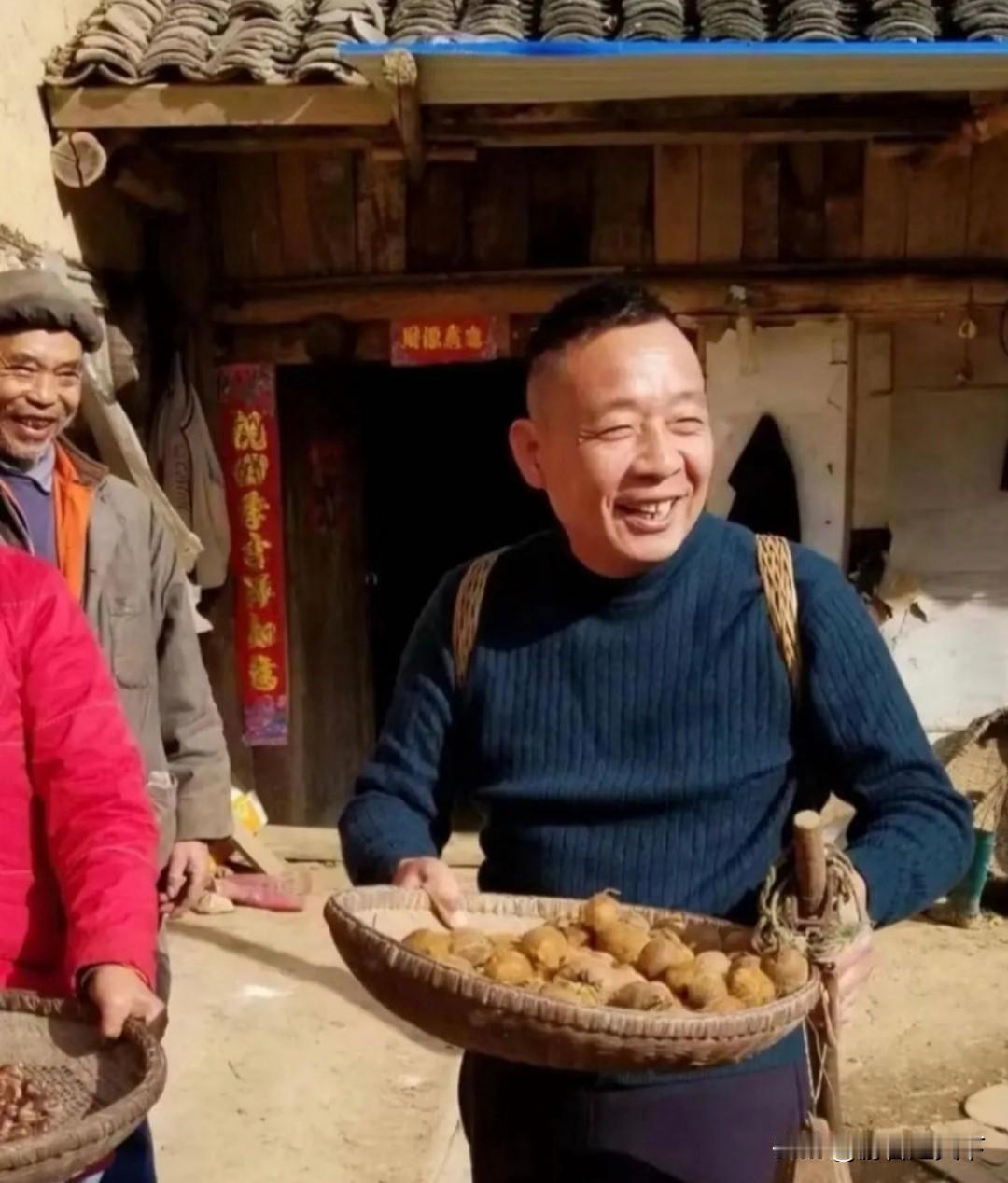 于老板力挺韩某，对了解于老板的人来说，这是情理之中的事。
一个能因为房东涨房租，