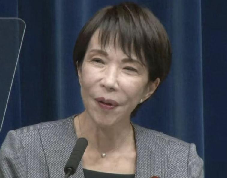 高市又提涉台言论！放终极大招，想告诉中国一句话。12月17日，日本首相高市早苗针