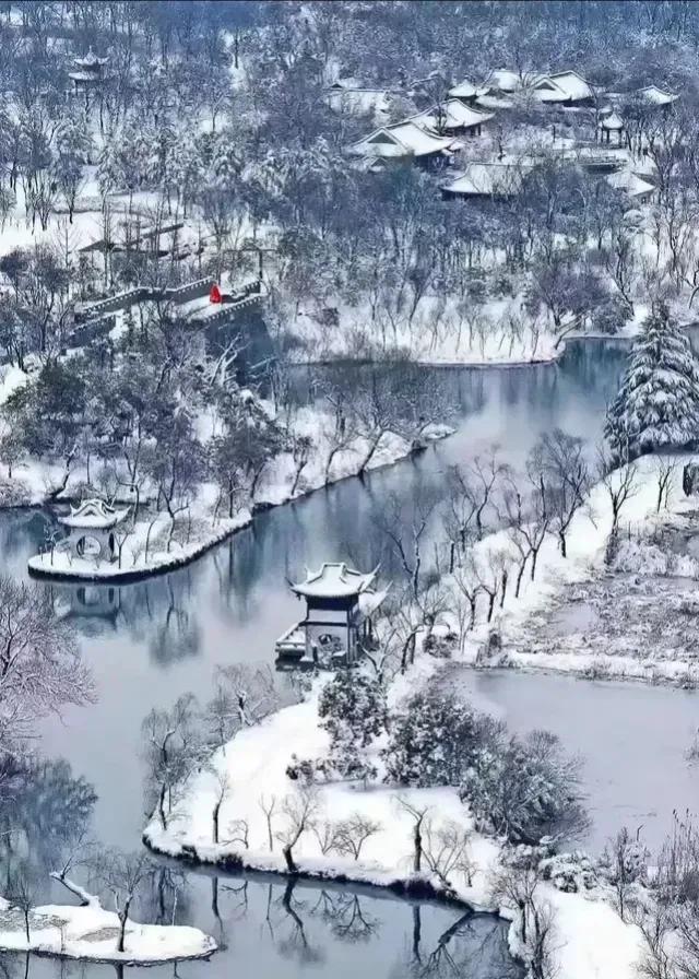 下雪了，济南就成了齐州

