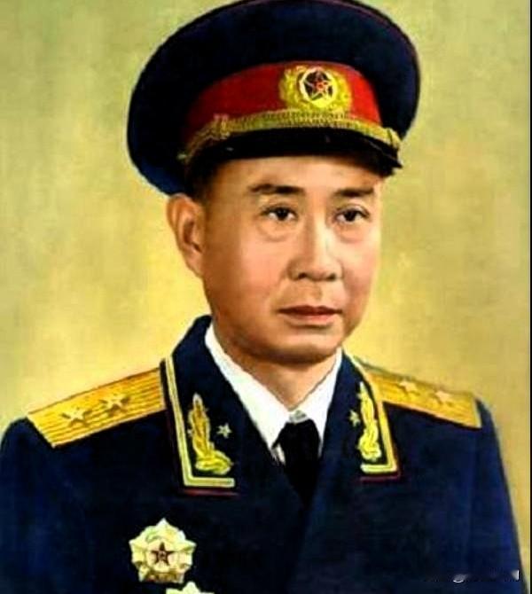 张经武，1930年入党，1932年参加红军，历经长征。抗战时任八路军山东纵队司令