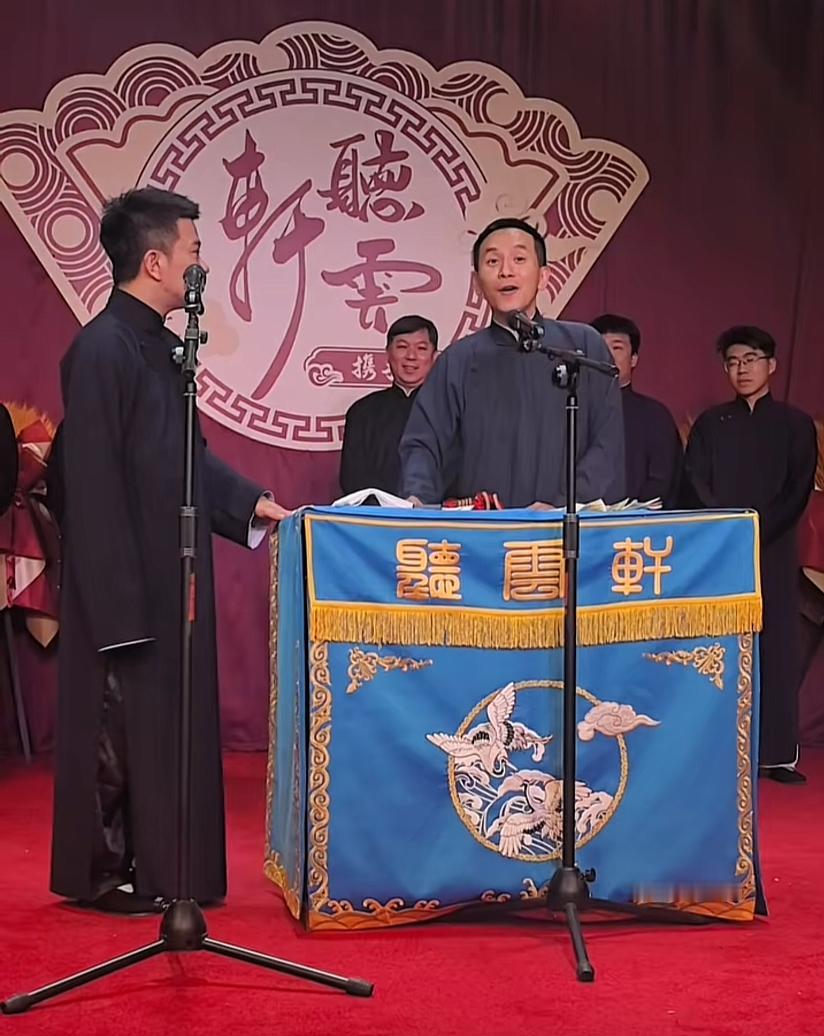 【著名相声演员陈印泉空降听云轩，难怪发展停滞不前，对此你怎么看？】
近日，有网友
