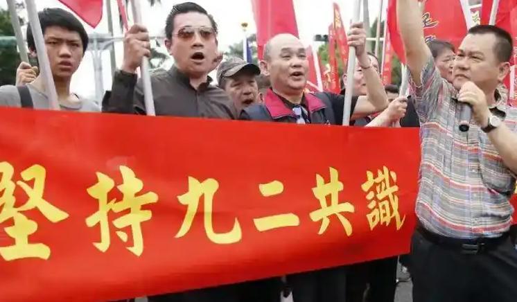 美国卡特中心和埃默里大学发布的一份两岸民调，一出来就引发争议。

调查显示，大陆