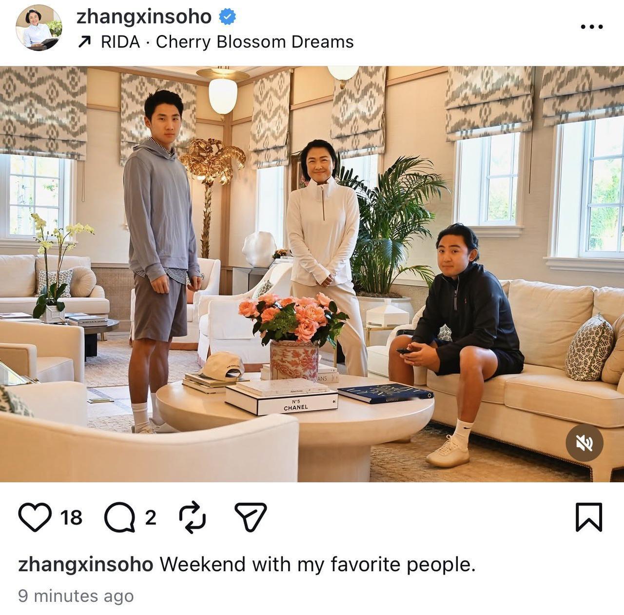 地产大佬中不多的人生赢家

张欣今天开心晒出跟两个儿子的照片！ 

潘石屹一共有