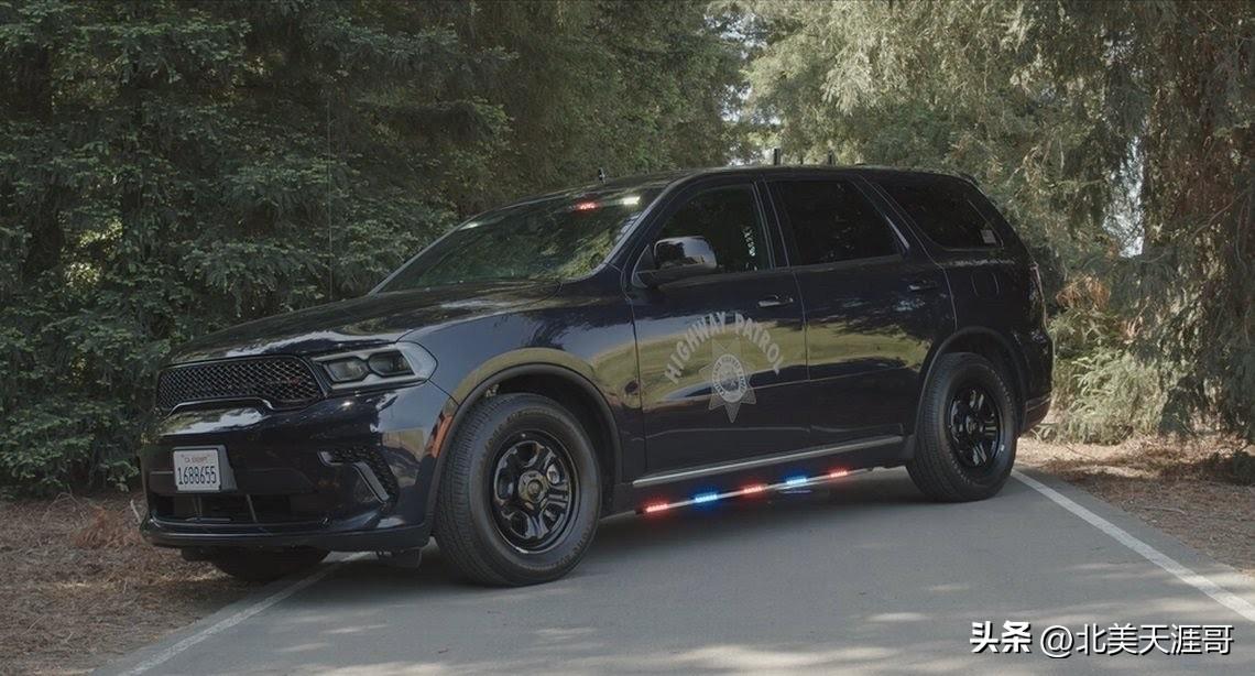 “加州交警车变身隐形执法”


     现在美国多个州的交警执法车已经采取了新