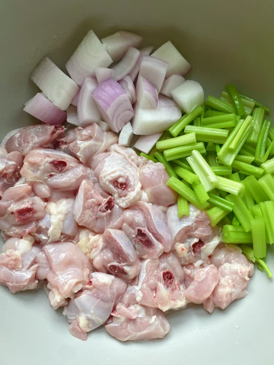 知道的人越多，倒闭的鸡公煲越多！！！！！！