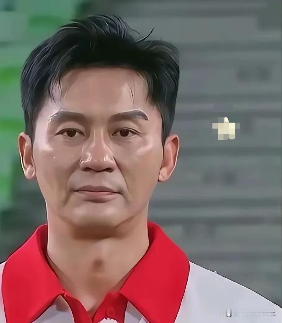 李晨恢复单身以后，再也没有传出过任何绯闻，一直都是单身人设，如今快50岁的人还是