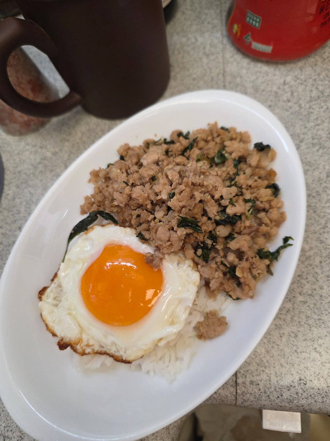 我的九層塔去完晦氣拿去炒肉碎了香葉肉碎煎蛋飯